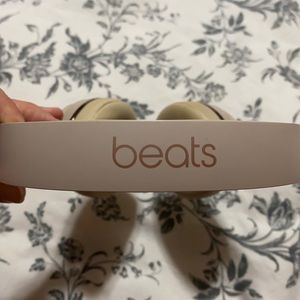 rose gold *wireless* beats solo3